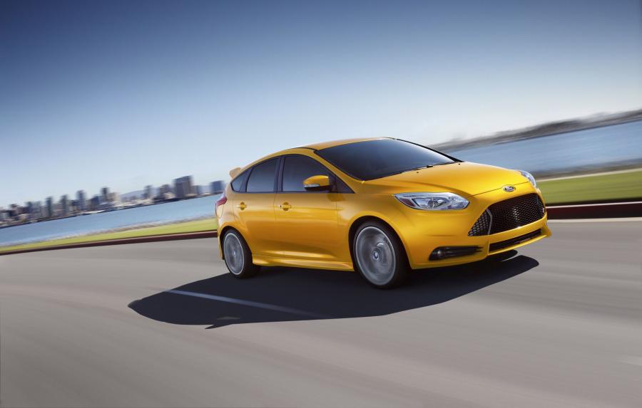  Ford Focus ST 2012 года  (US) (фото 16 из 20)